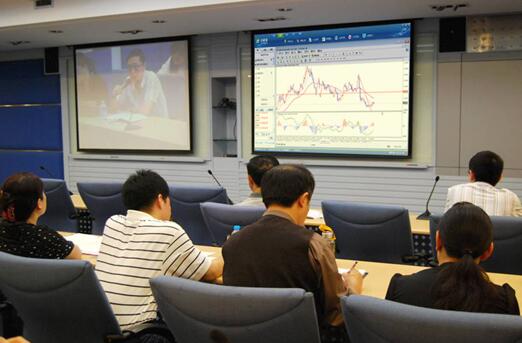 <a href='http://m.yuxian8.cn/' target='_blank'><u>視頻會議</u></a>促進大城市智能化基本建設